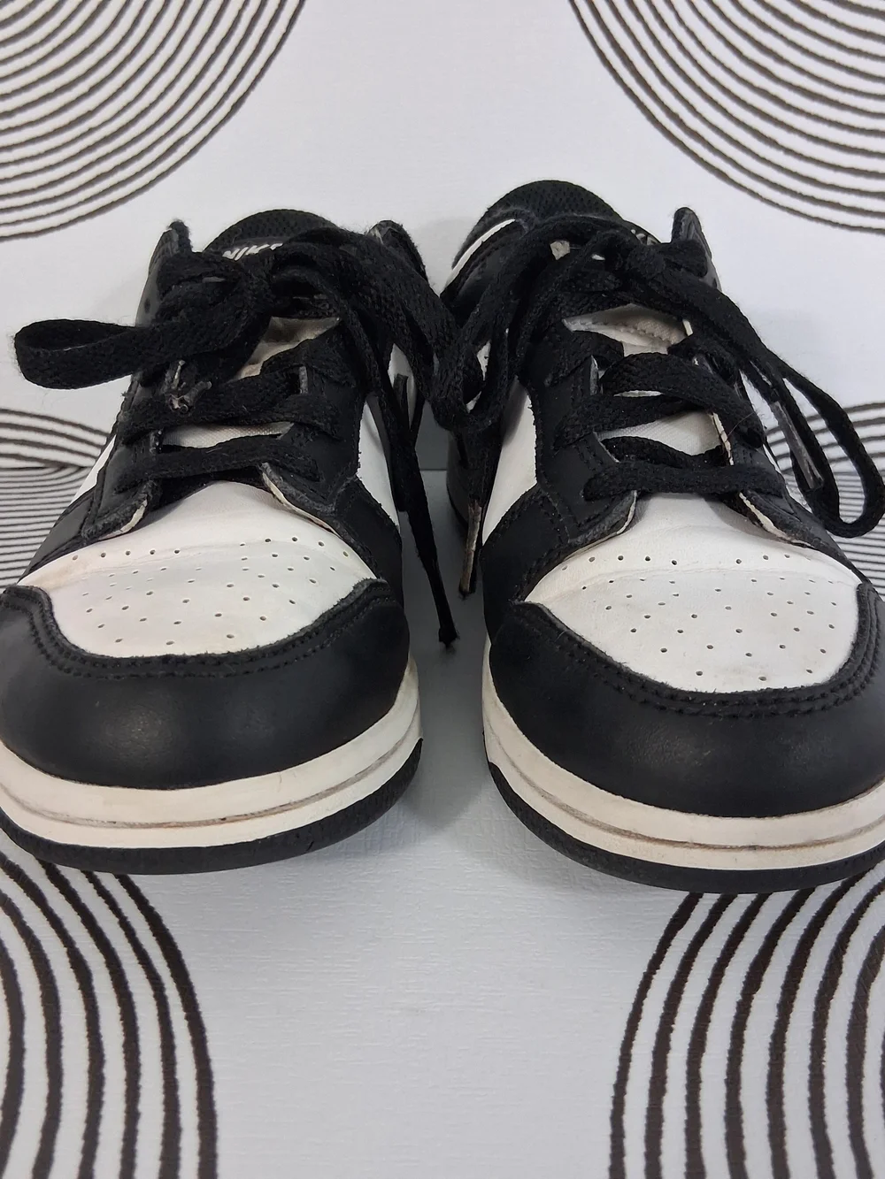 Nike Dunk Low Retro Youth 1.5 White/Black Panda Lace Up Sneakers (CW1588-100)